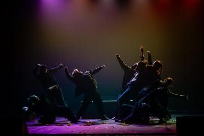 Dancers 